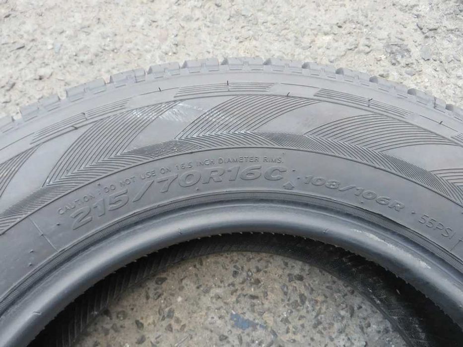 Знижка 215/70 R16c 108/106R Hankook зима 2 штуки 2022рік шини б/у