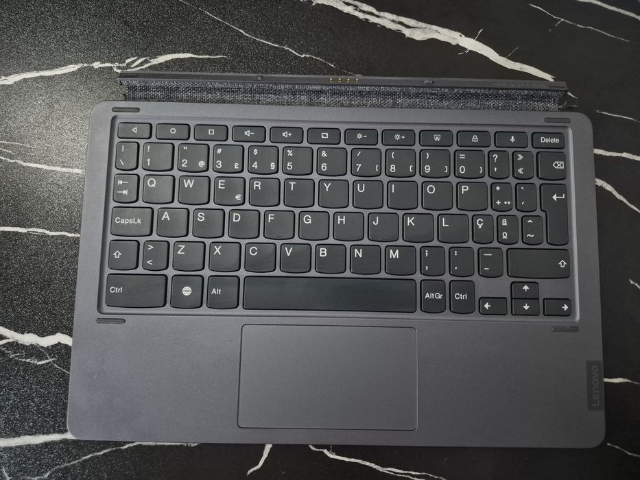 Teclado Original Lenovo Tab P11 Pro (J706F) - Layout PT (com Ç) para Peças ou Uso