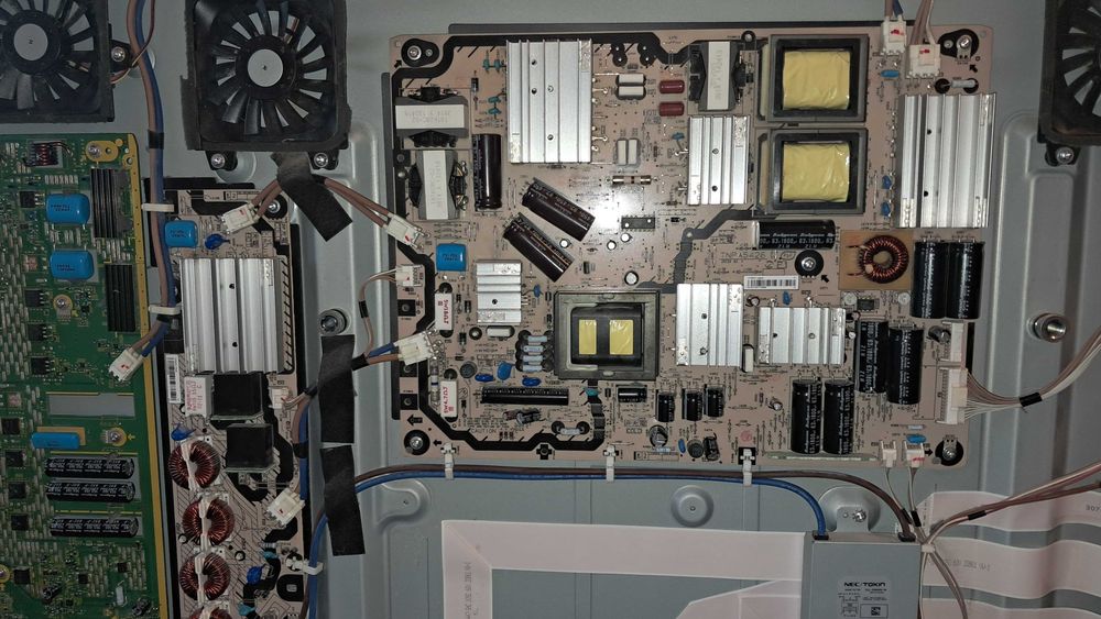 Telewizor Panasonic TX-P46ST30E USZKODZONY