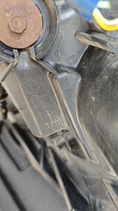 Фара субару аутбэк оригинал