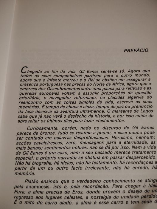 Livro de Romance O Bojador Usado