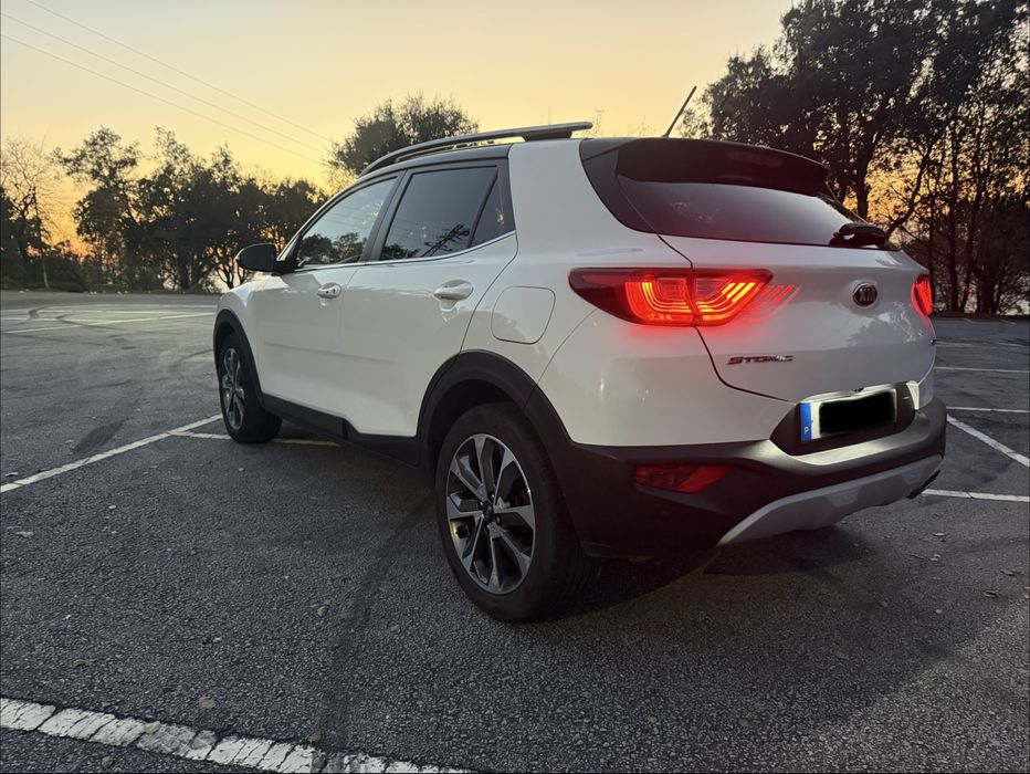 Kia Stonic 1.6 CRDI Diesel Full Extras como Novo - Financiamento