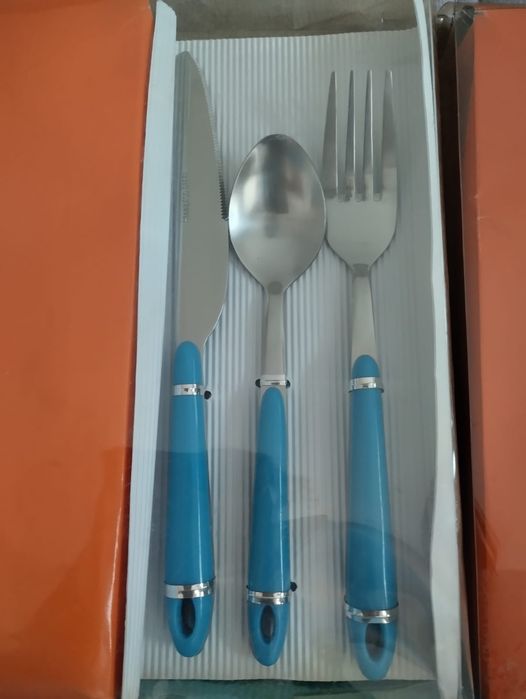 24-Piece Cutlery Set423916935893504001