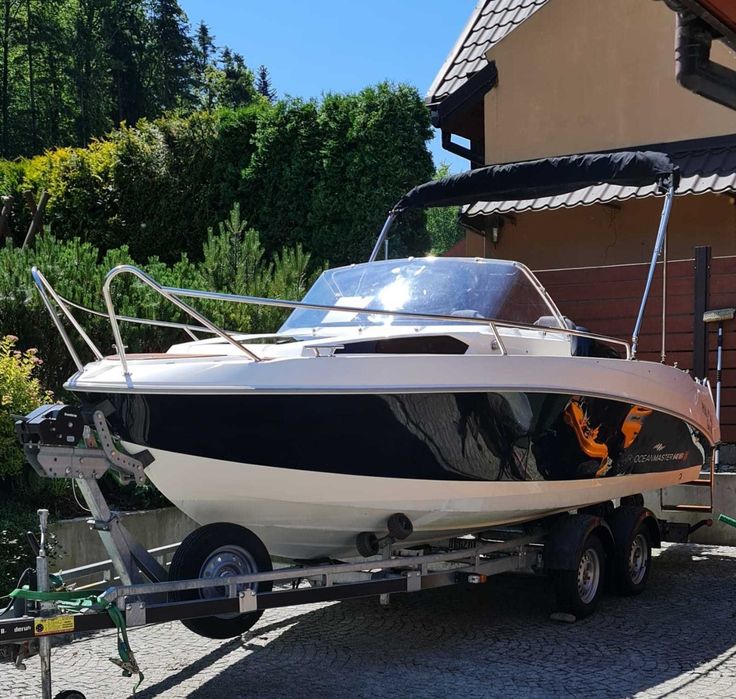 Łódź motorowa Admiral Boats Ocean master 640 WA