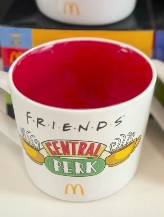 Чашки Macdonald's.Central Perk, Диван,ФОНТАН,Глазок.Оригинал!Новые!