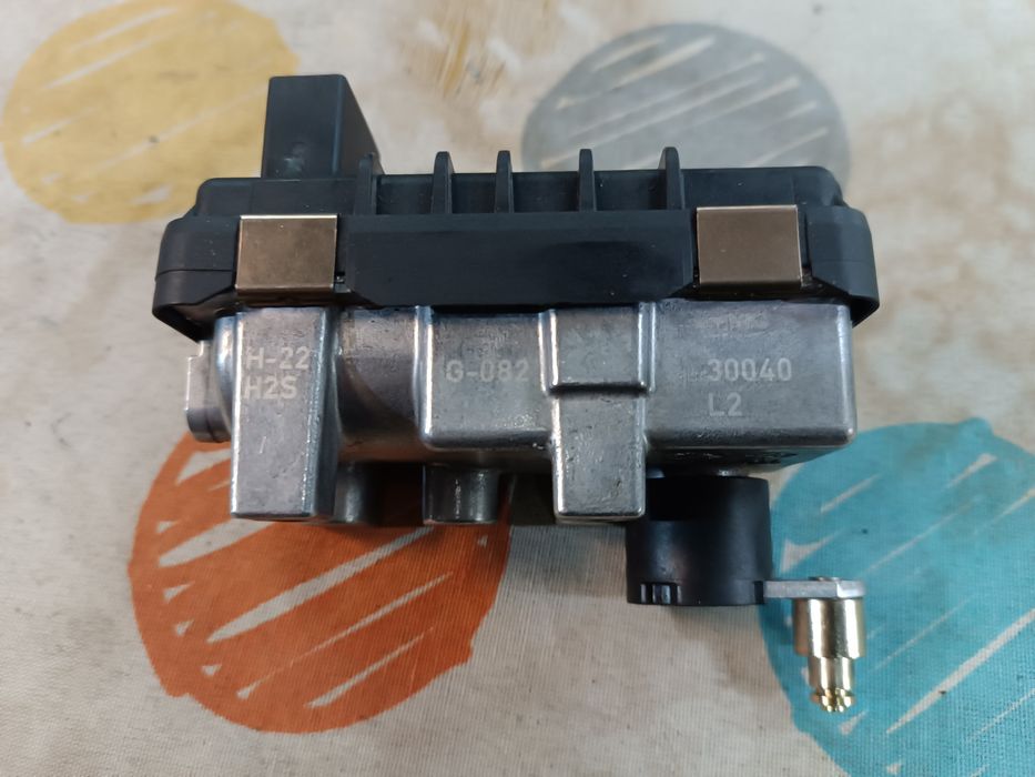 Sterownik, nastawnik turbiny g-082 audi 3.0 tdi a6, a7, a8, a5, a4, a3
