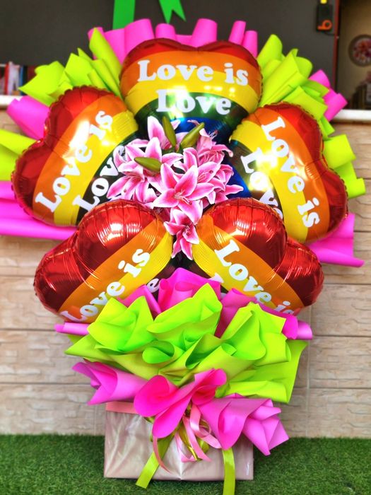 Bukiety z balonow, balony w boxie , box-niespodzianka