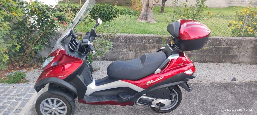 Piaggio mp3 lt 300