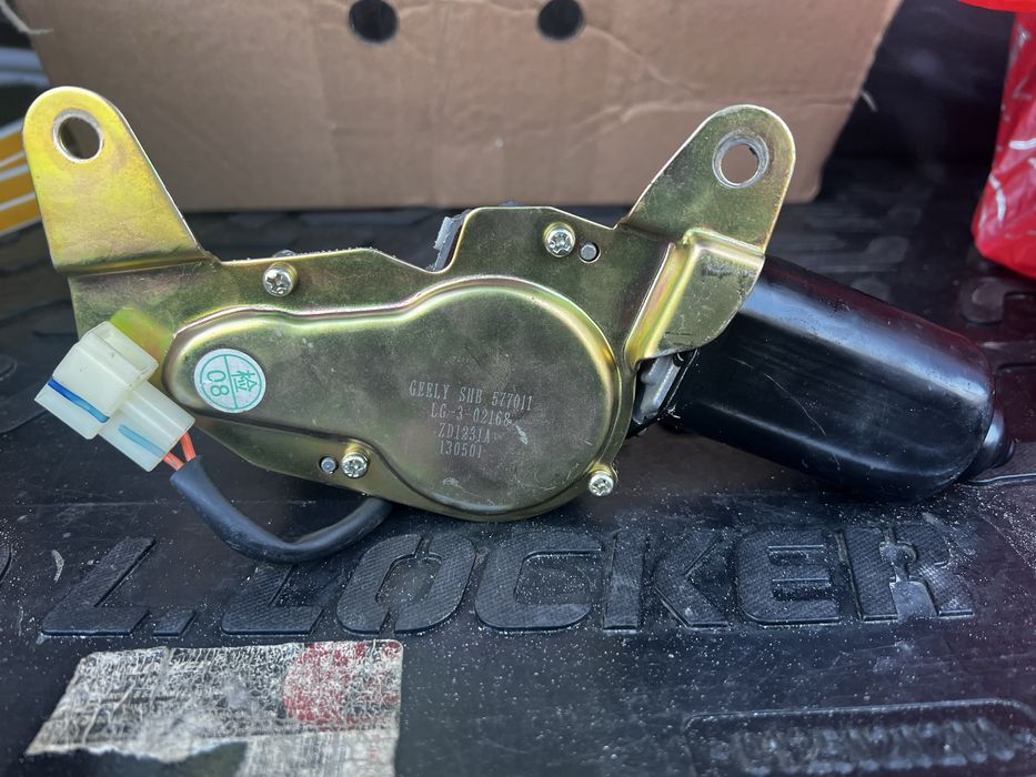 Моторчик заднего дворника geely mk cross