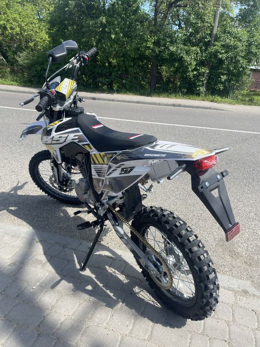Мотоцикл BSE S1-150