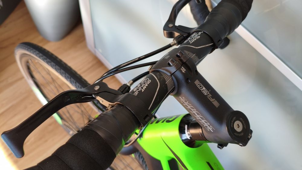 Giant Anyroad Advanced 1 rozmiar M - full  karbon!