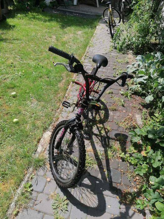 Czerwono-Czarny BMX