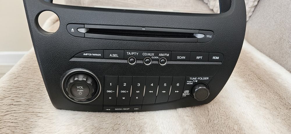 Radio fabryczne Honda Civic VIII UFO