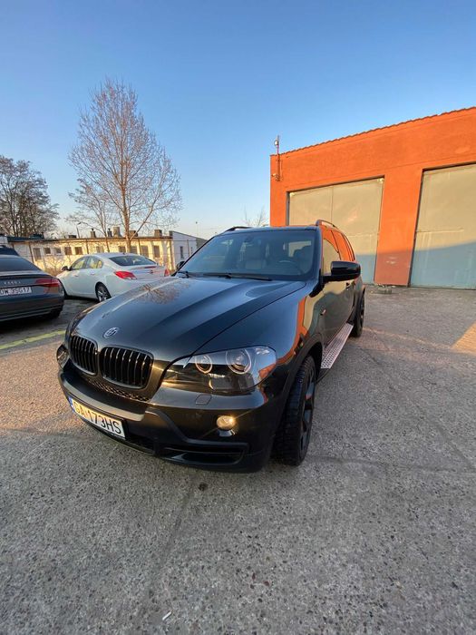 BMW X5  e70 z nowym silnikiem - promocja