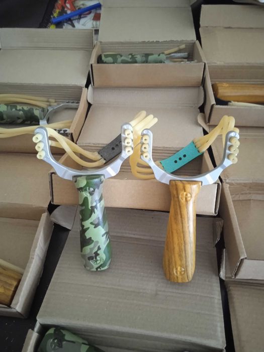 Fisga c/cabo Camuflado Nova e elástico 3 tubos