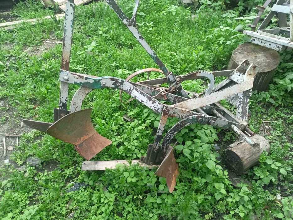 Продається Трактор т25