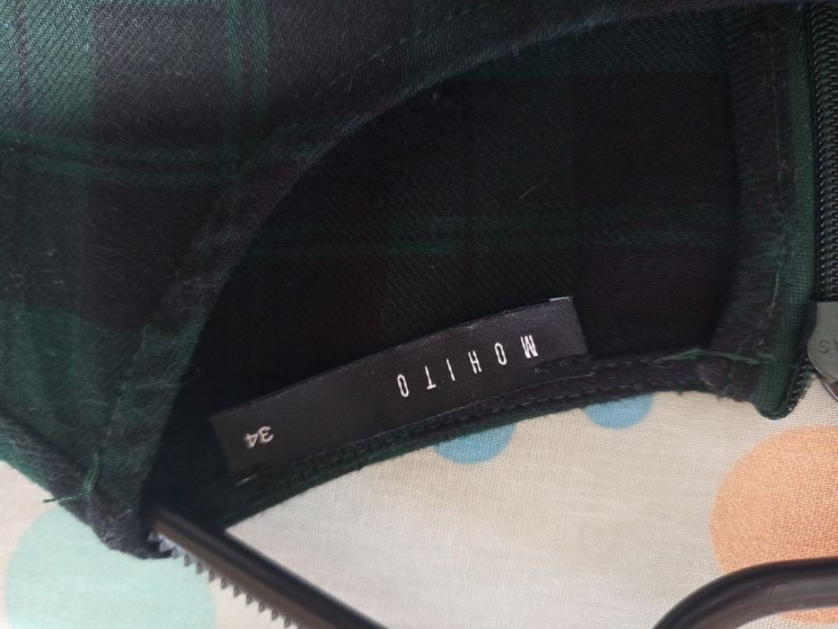 Butelkowa sukienka w kratkę