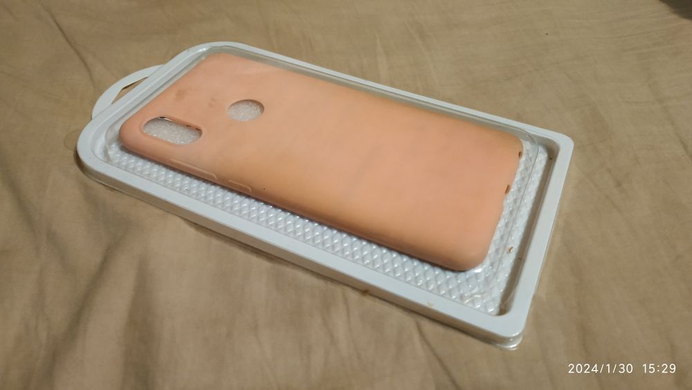 Продам чехол на смартфон