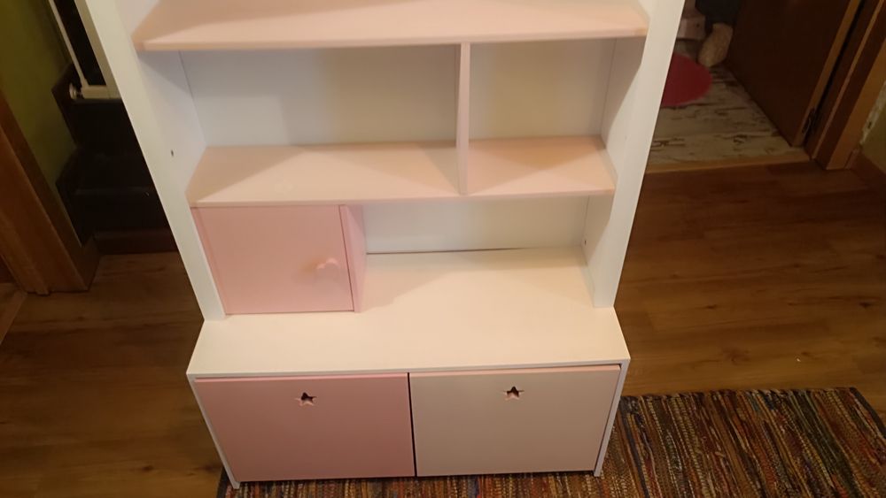 Estante de menina