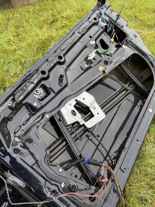 Двері на bmw e39 бмв е39 передні пасажирські