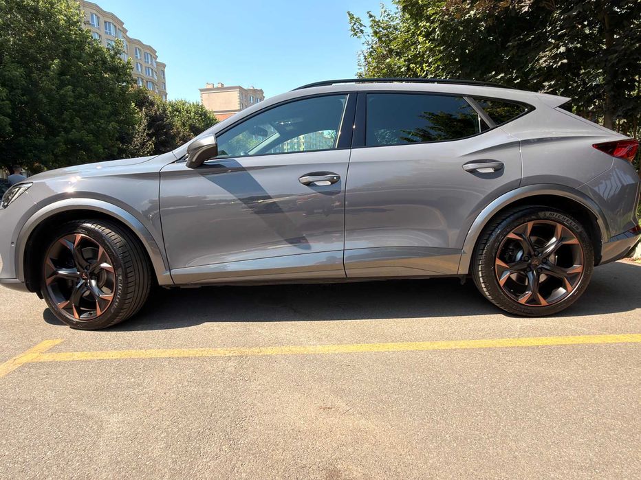 Cupra Formentor 2024 VIN VSSZZZKM3RR140505 фото оголошення 3 з 22