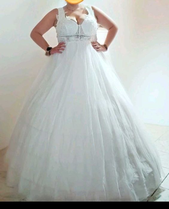 Vestido noiva branco NOVO em renda, cetim e tule - número 46