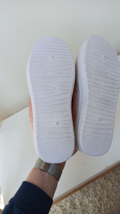 Мокасіни на танкетці, сліпони, кеди на високій підошві 20  см