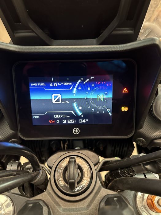 Yamaha Tracer 7 GT com extras (topcase 50L e barras proteção)