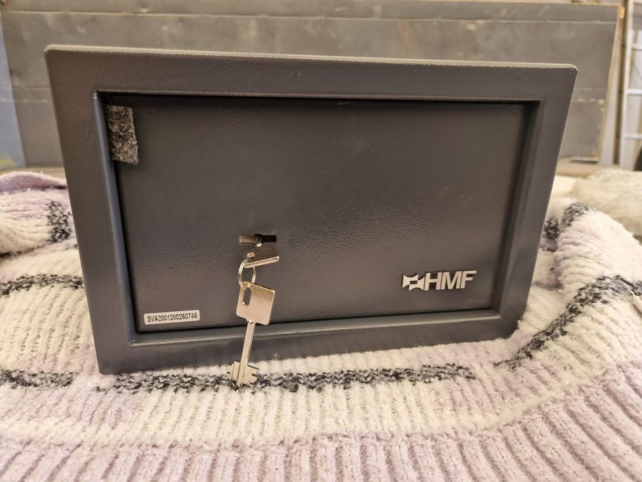 Sejf meblowy HMF 31X20X20