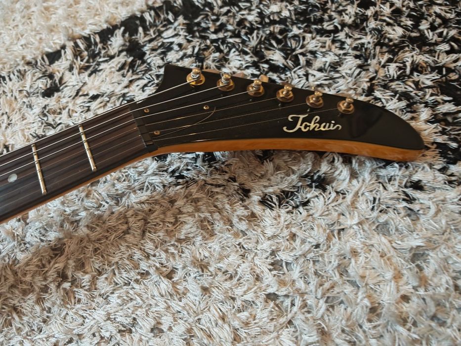 Guitarra Tokai explorer
