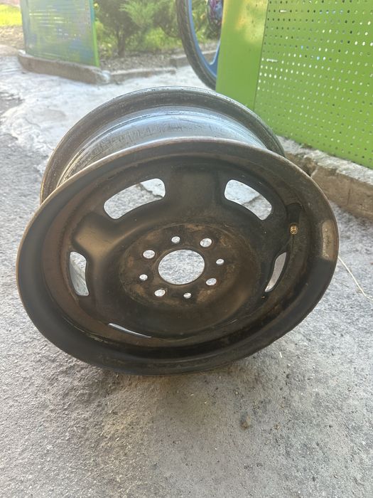 Залізні диски ВАЗ 2110 R13