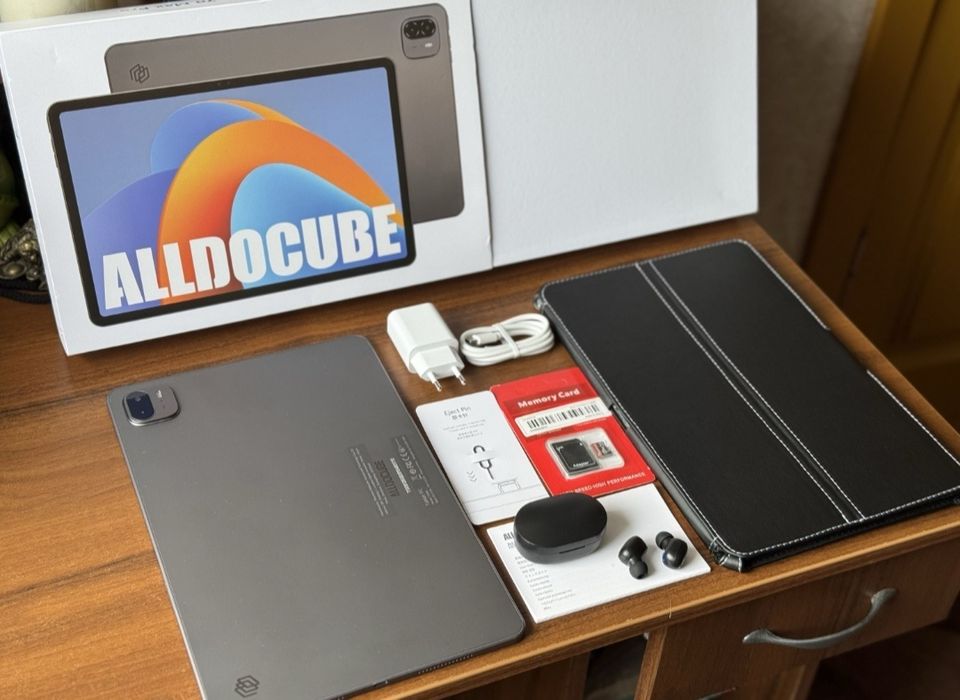 Планшет 13"( топ за свої кошти) Alldocube iPlay 70 Max Pro  8/128  android 16  5g 650000 antutu gps wi-fi 6 lte bt5.4