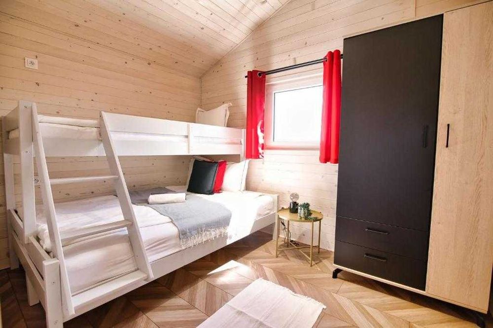 Nocleg w Zatorze: Domek na wynajem - 100m od Energylandii - sauna, jacuzzi, basen