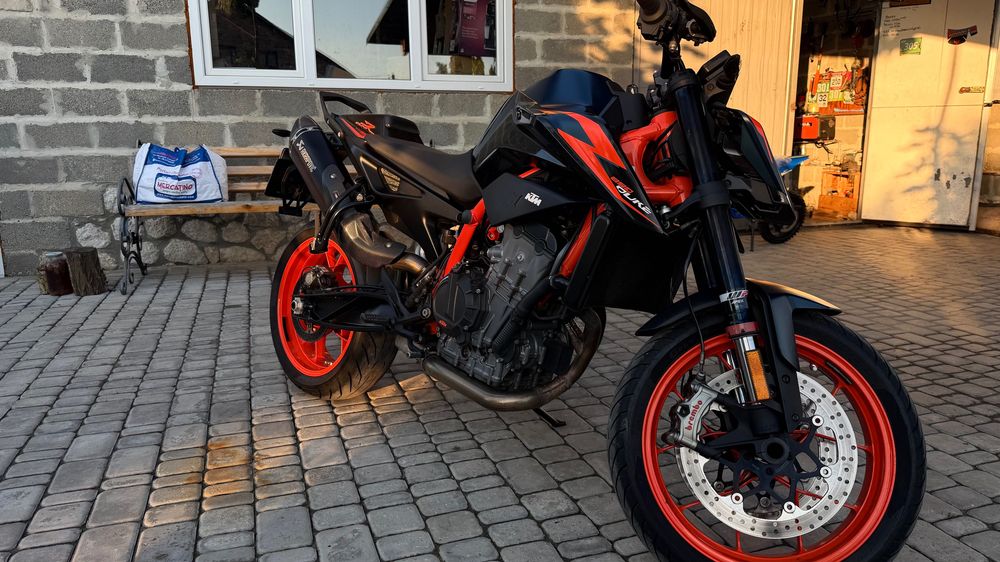 Мотоцикл KTM Duke 890 R 2022