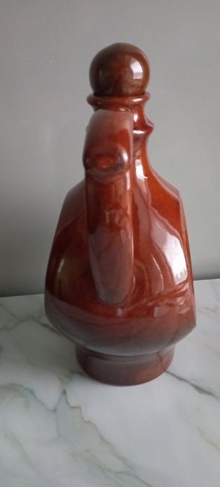 Посуда, старинные кувшуны