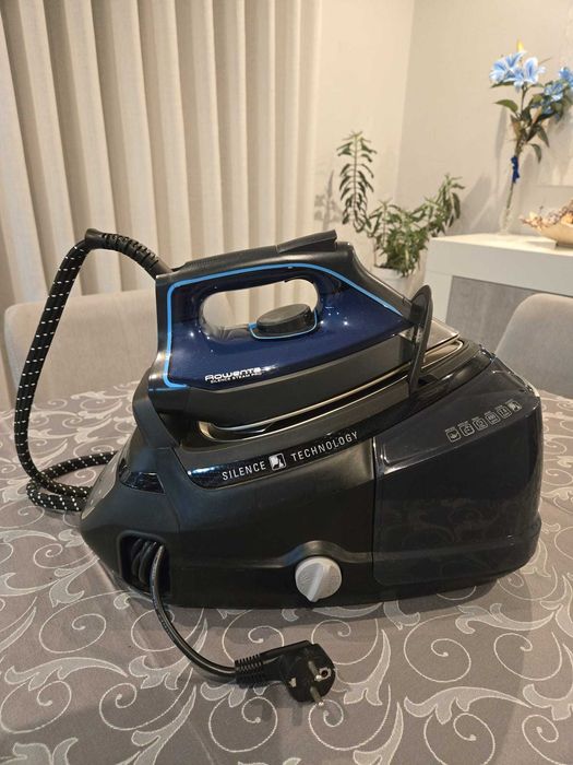 Ferro com Caldeira ROWENTA Silence Steam Pro