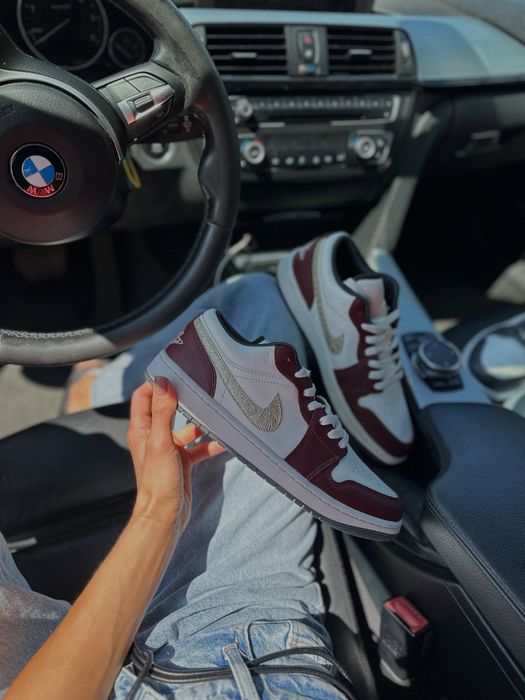 Кросівки чоловічі Air Jordan 1 Low Se Lunar New Year Shoes Beige/Bordo FJ5735-100