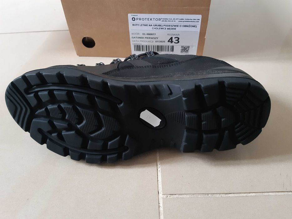 piękne profesjonalne buty trekkingowe rozm 43