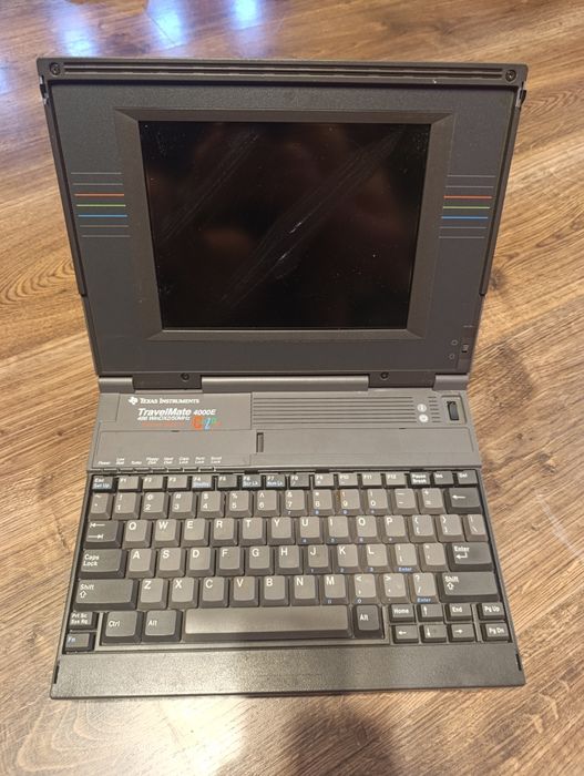 laptop retro Texas Instruments TravelMate 4000E | 486 | 200MB | odpala windows 95! Sprawny