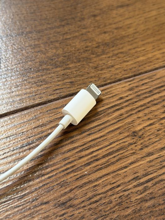 Apple earpods Lightning