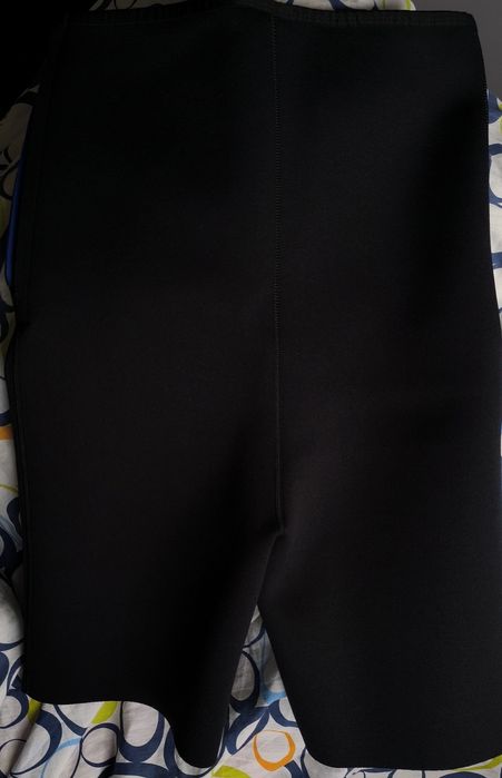 Bermudas de surf 100% Neoprene.