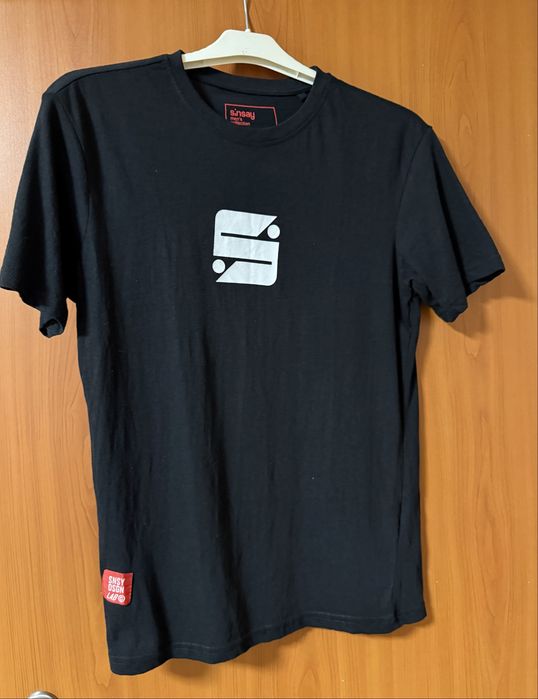 T-shirt młodzieżowy