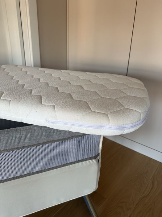 Łóżeczko dostawne Lionelo Leonie + materac Fiki Miki + akcesoria