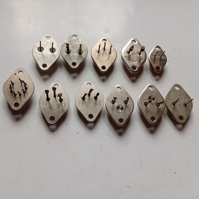 Tranzystor KT892A, 838A, STR451, GL1405, GD70B, AD113, 1204 + 4 ?