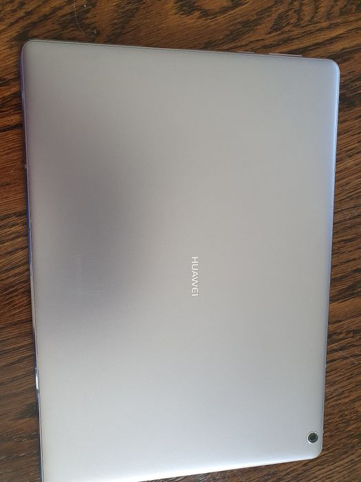 huawei BAH-W09 на запчастини/ Asus zenpad 10