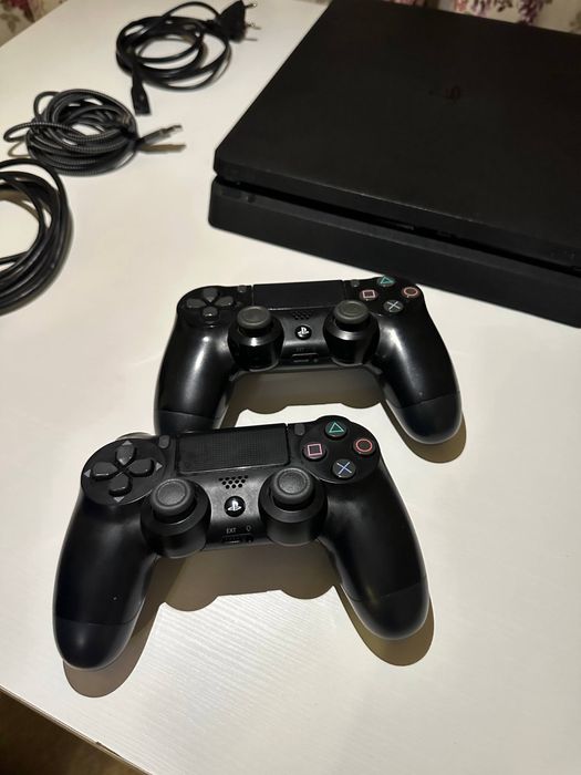 Playstation 4 slim 1 тб і  2 джойстика ,  , пс 4 , плейстейшн
