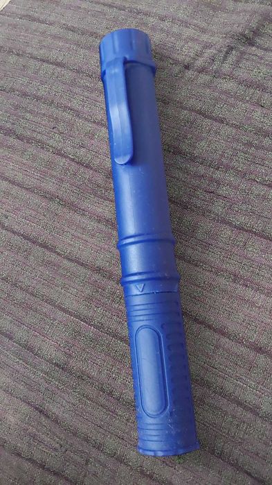 Фонарик Магнитный Два вида света ЯркийААА как новый