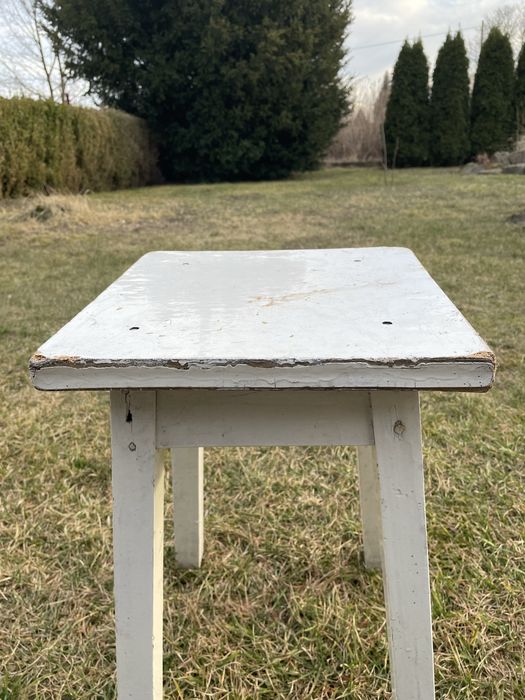 Taboret z drewna