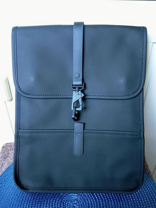 Рюкзак Rains 13010 Backpacks, 35х26х6, екошкіра, чорний, не промокає