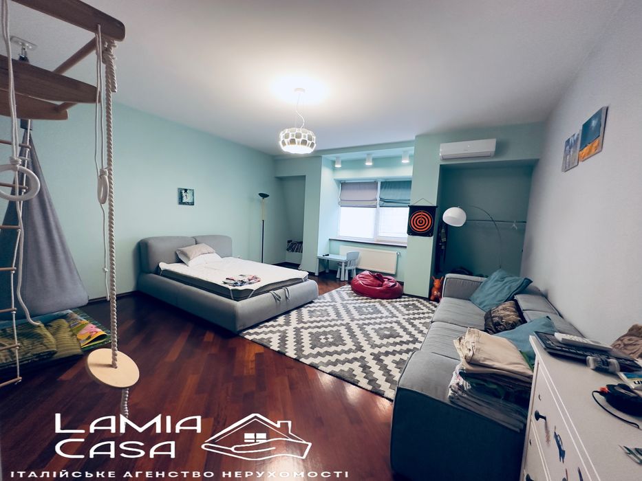 VIP будинок біля парку , в топовій локаціі